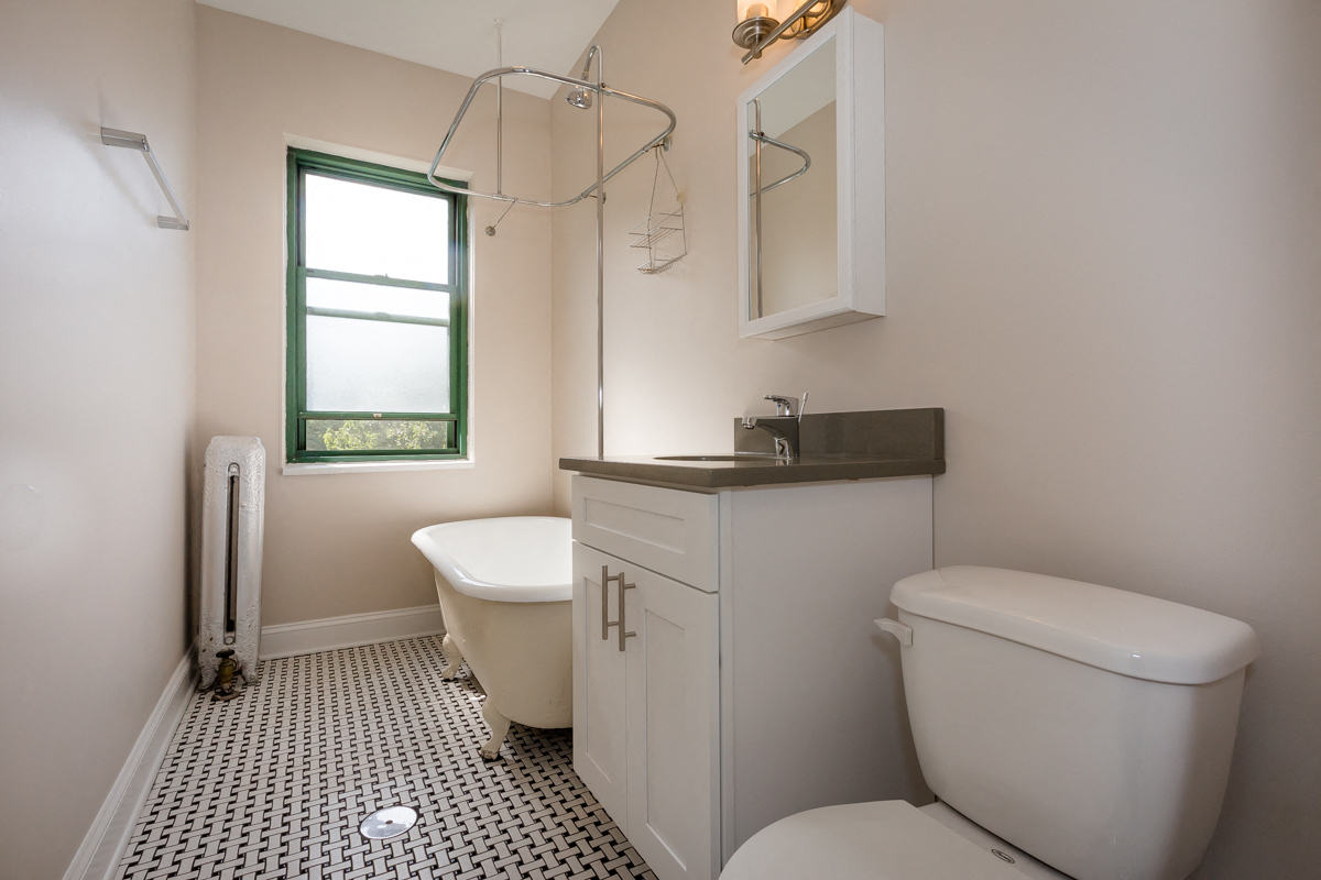 renovated hyde park chicago apartment bathroom